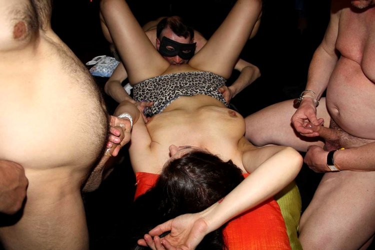 Home party of swingers