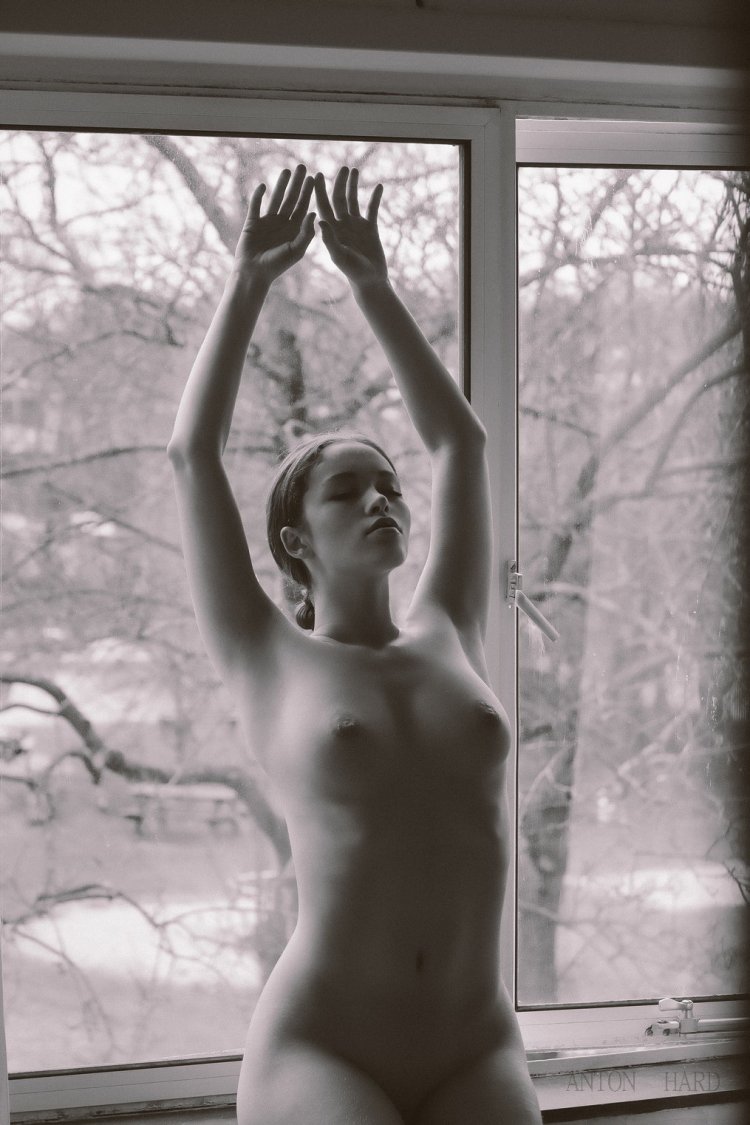 Anastasia Mayer fashion model nude