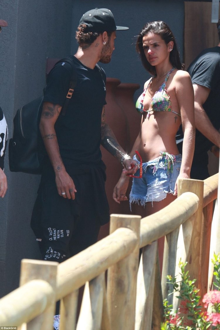 Neymar and Bruna Markezini 2018