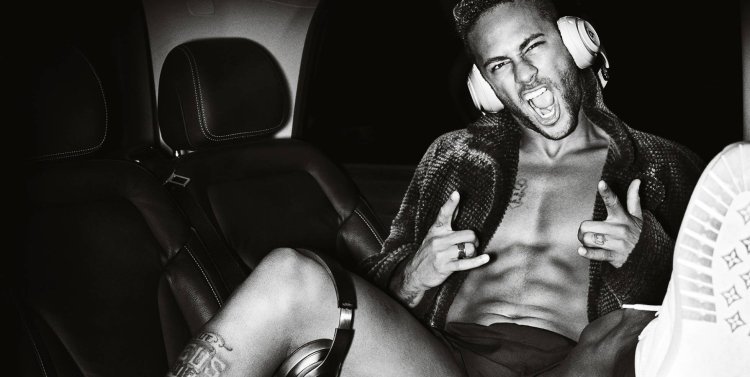 Bruna Markezini Tattoos