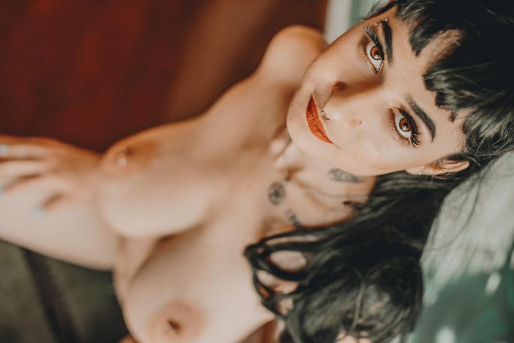 Alessandra Ribeiro in full height with dick