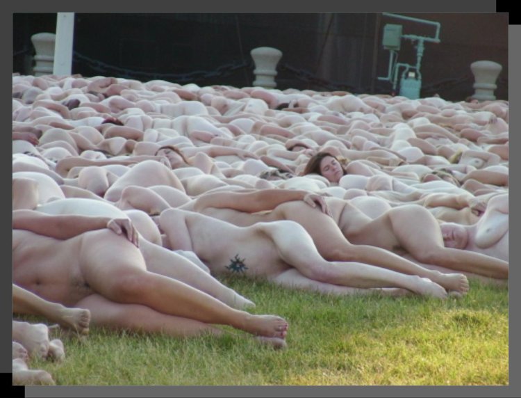 Mass photo shoots naked