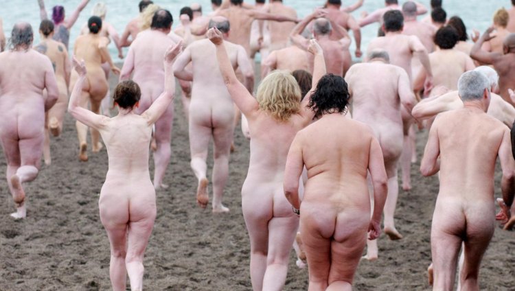 Spencer Tunick Naked People on the set