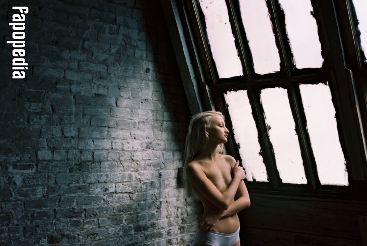 Paulina Karpenko model XXX