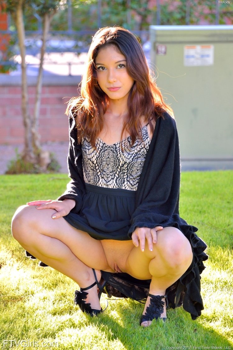 Girls in skirts without panties