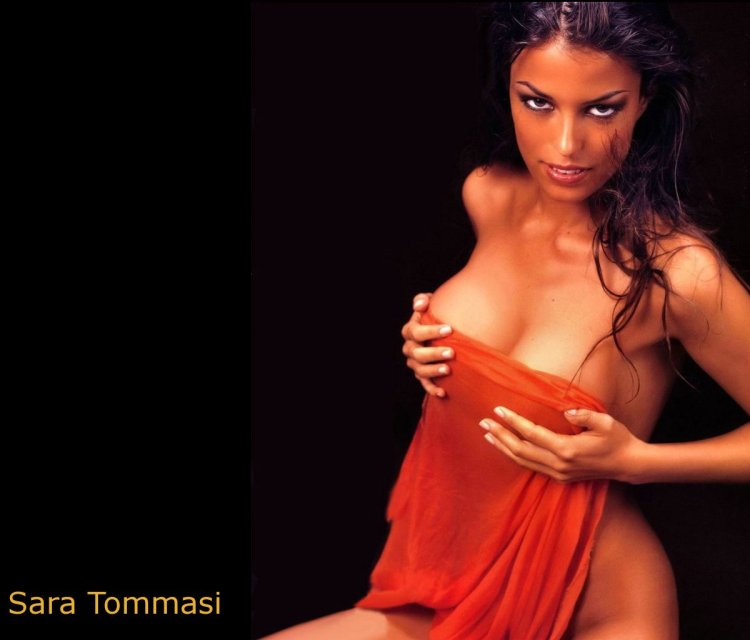 Porn actress Sarah Tommazi