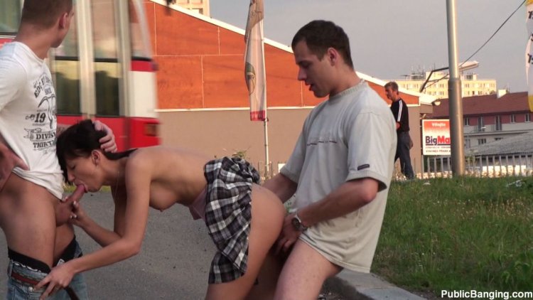 Crazy Sexy Blonde IS Having Sex in Public Places