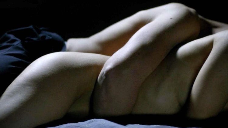 Kristen Brings Luna to the Peak of Erotic Motions