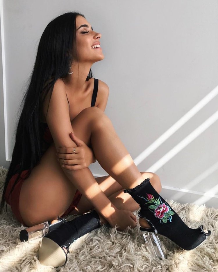 Renee and Elisha Herbert