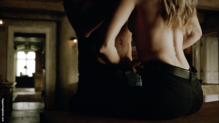 Laura Dianne Vanderworth Nude