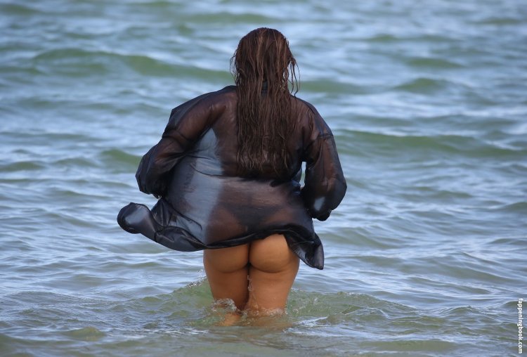 Model Daphne Joy Naked