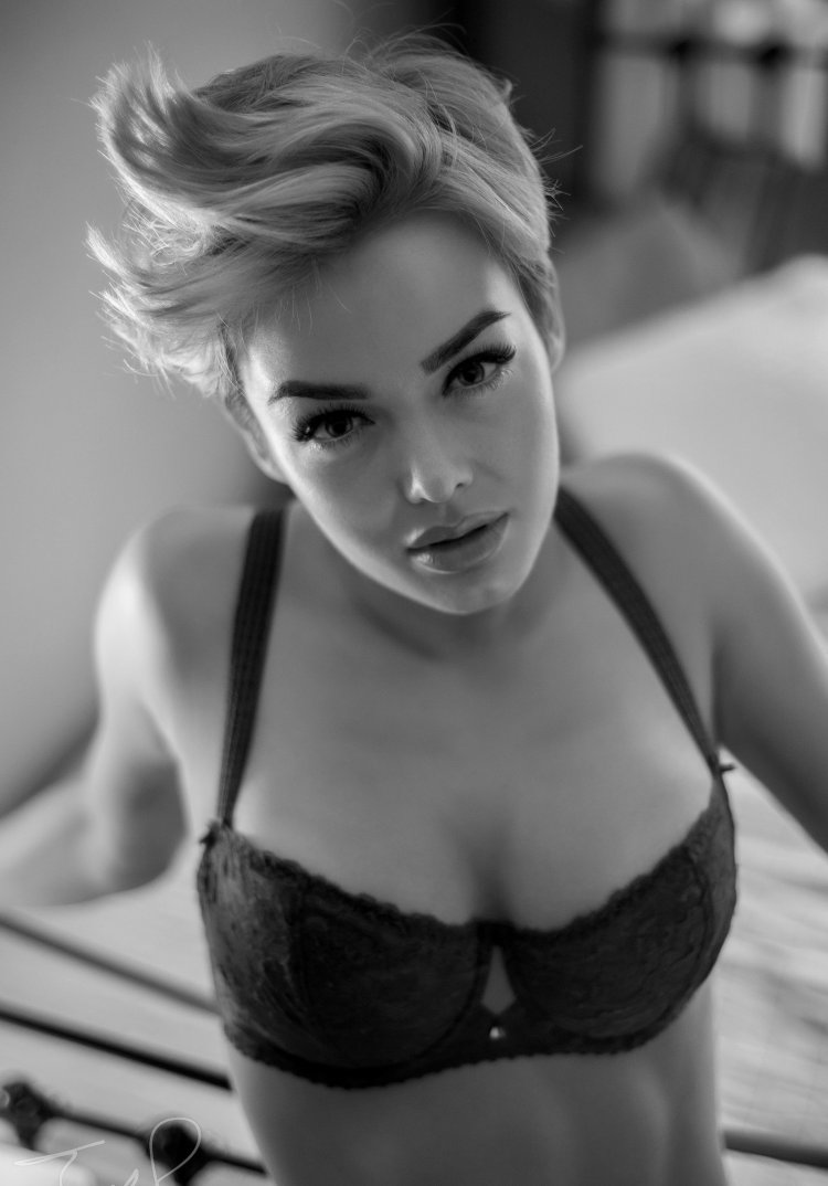 Model Rosie Robinson