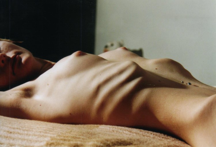 Beautiful thin women nude