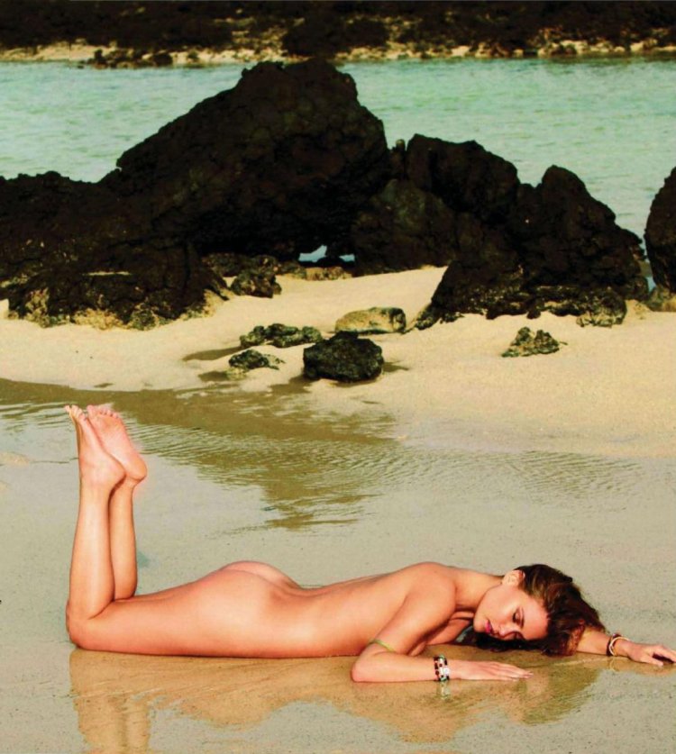 Bar Rafaeli naked pussy