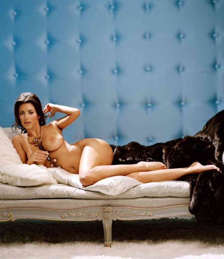 Erotic photos Kim Kardashian