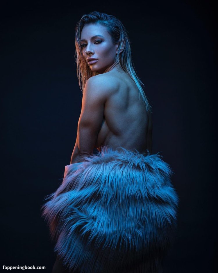 Page Hatvey Paige Hathaway Nude