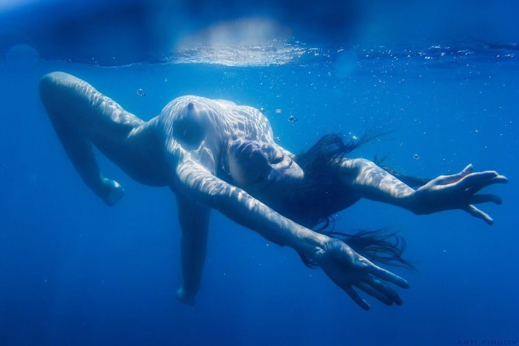 Naked women on Tarzanka