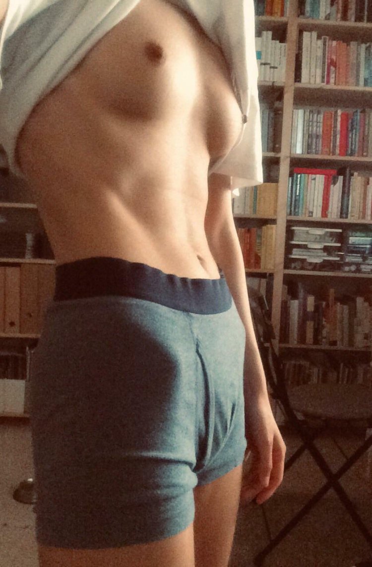 Naked Willa Holland Vagina