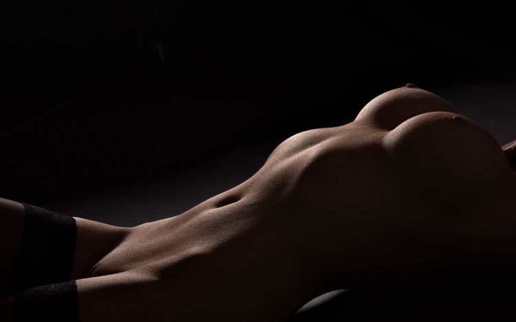 Girls in erotic poses