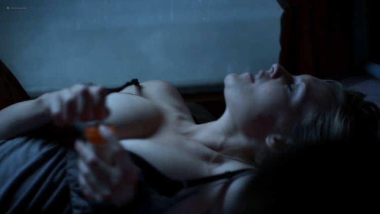 Britt Lynn photo shoot nude