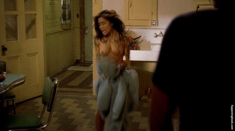 Actress Sarah Shahi naked