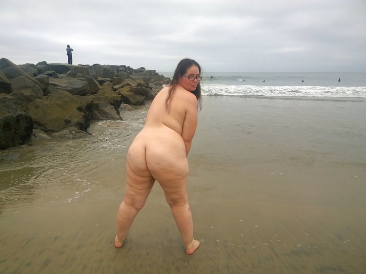 Women are chubby naked on the beach