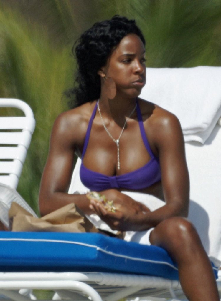 Kelly Rowland Butt