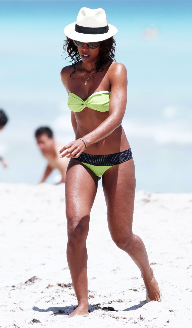 Kelly Rowland Bikini