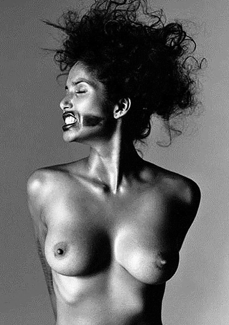 Padma Lakshmi Naked Tits