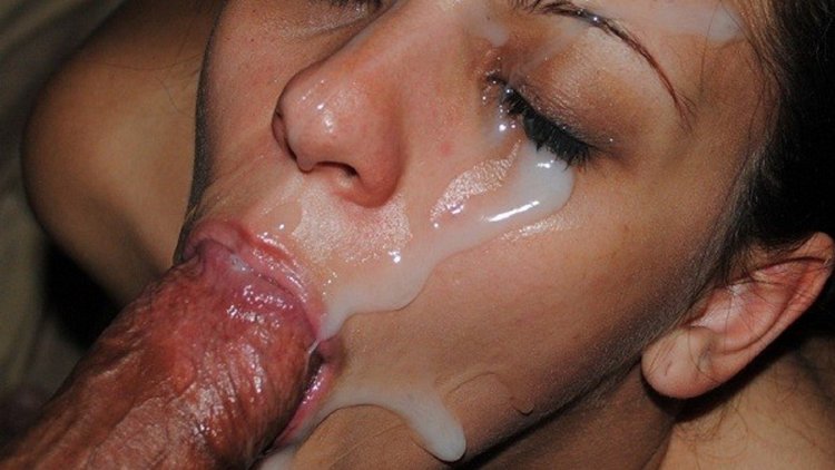 Cum in a close -up mouth