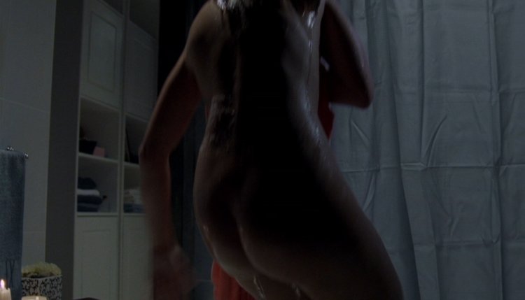 Nikki Sanderson photo naked