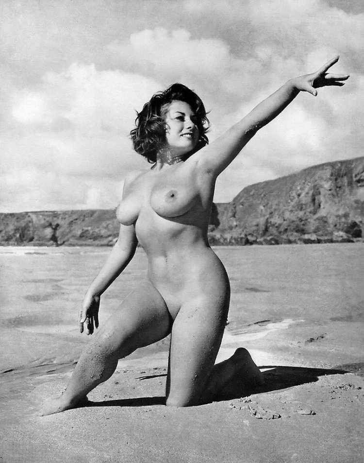 Naked women in Soviet films