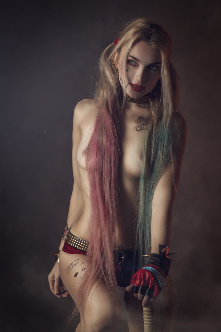 Girls with an informal appearance Ero