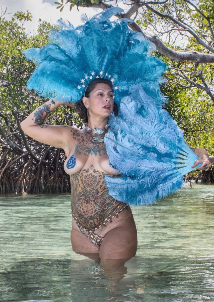 Daniel Kolbi-Kashman Lesbian