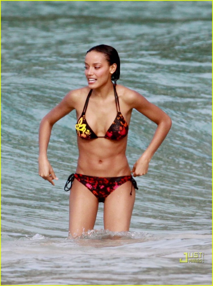 Selita Ibanks Topless