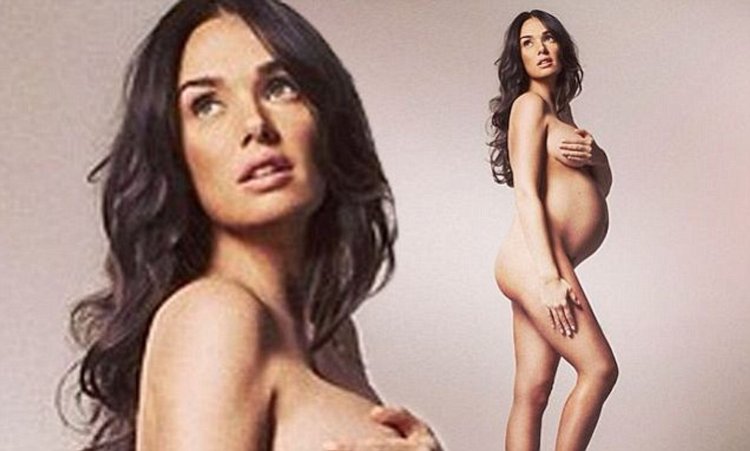 Tamara Ecclestone Topless