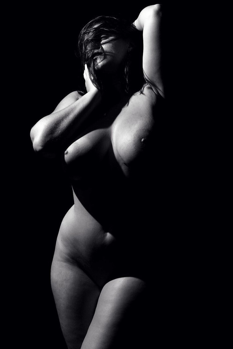 Michelle Mendes Plus saz nude