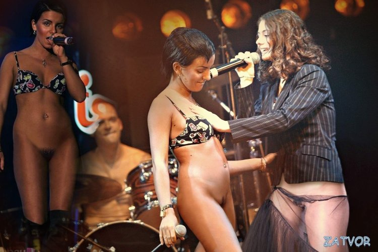 Stars undress on stage