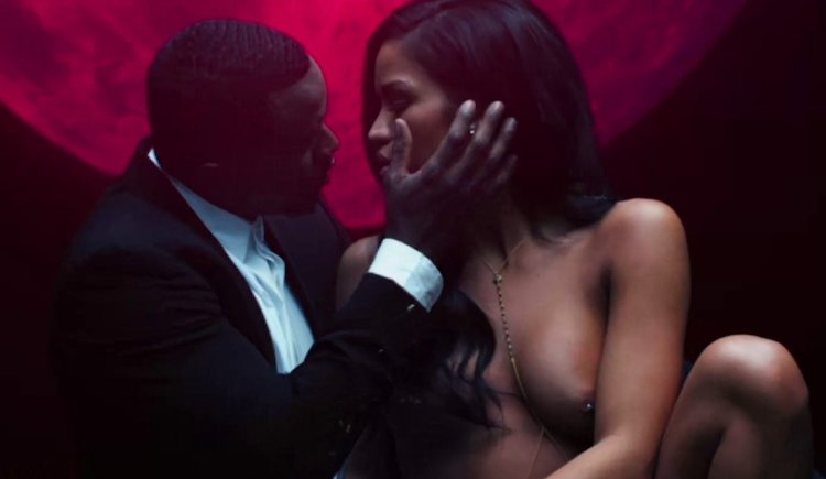 Cassandra Ventura naked