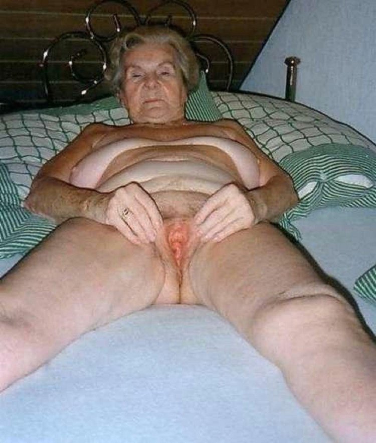 Very old naked grandmas