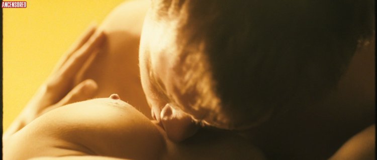 Agnia Ditkovskite is naked