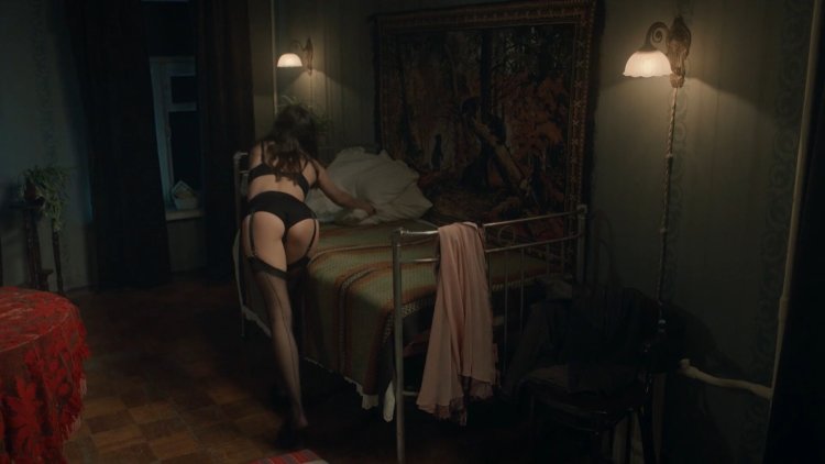 Agnia Ditkovskite is naked