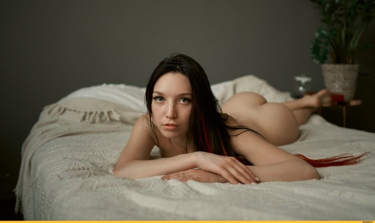 Sensual photo from public lines