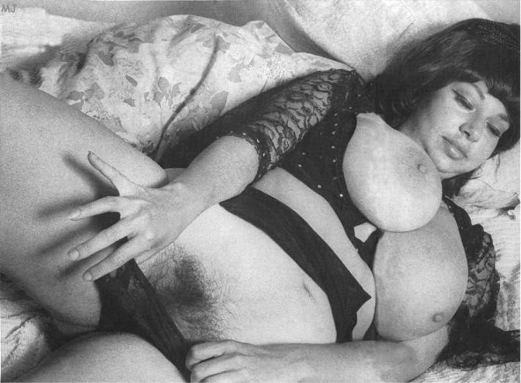 Retro anal porn star