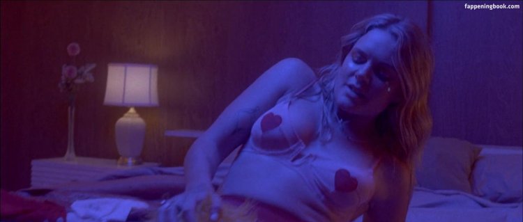 Singer tove lo naked breasts