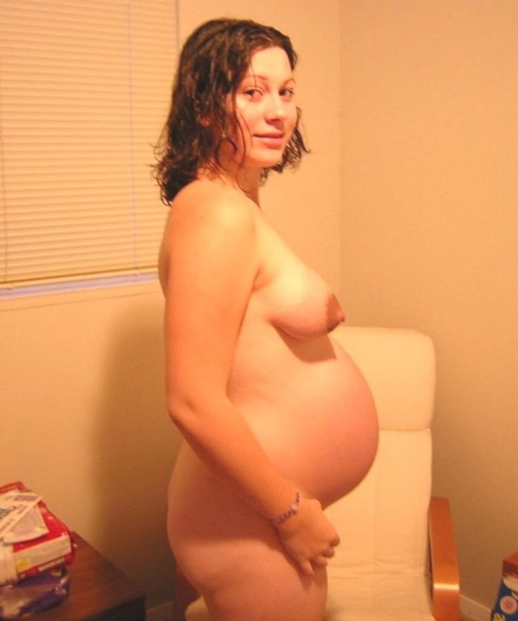 Naked pregnant woman