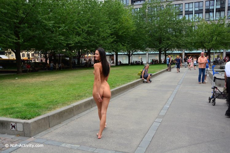 Jennifer nip-activity as a model surname