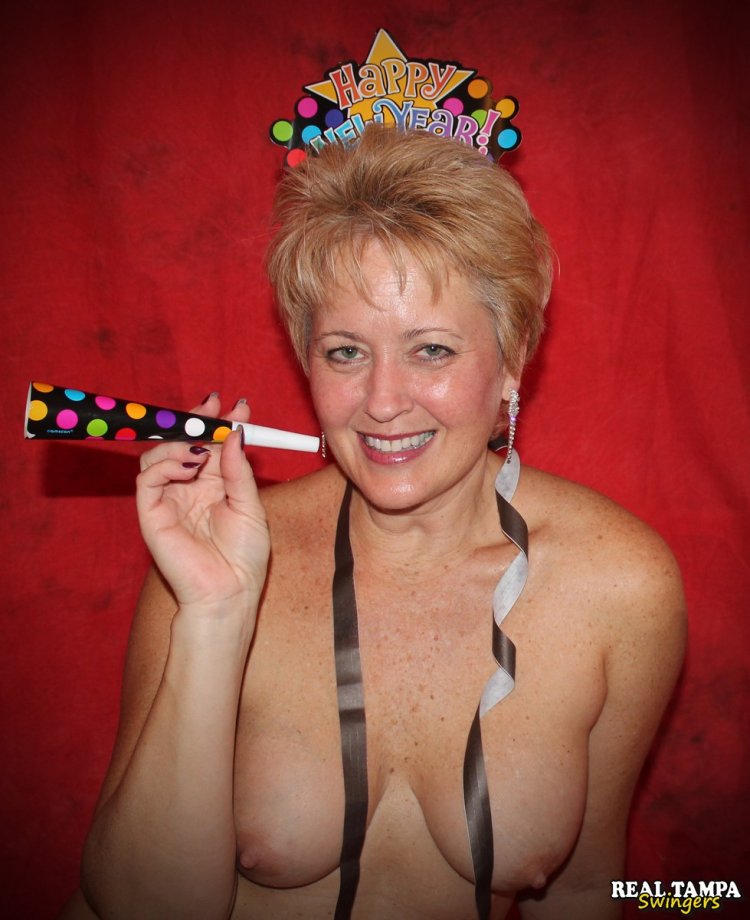 Tracy Licks Porn actress Anal