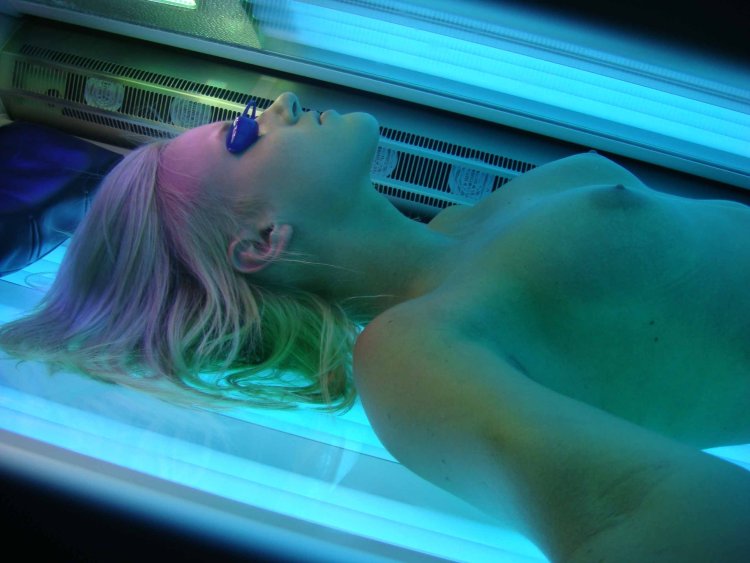 Violet Starr in Solarium