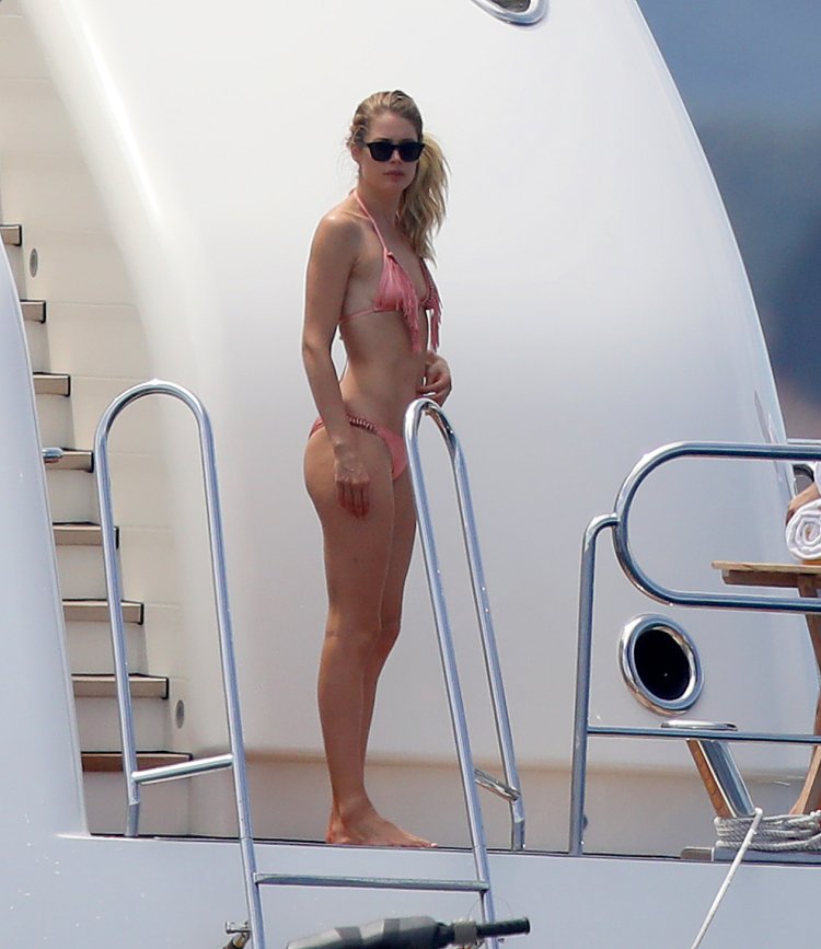 Dautzen Cruz Bikini Ero